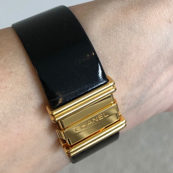 CHANEL WATCH - Picture 10 of 16